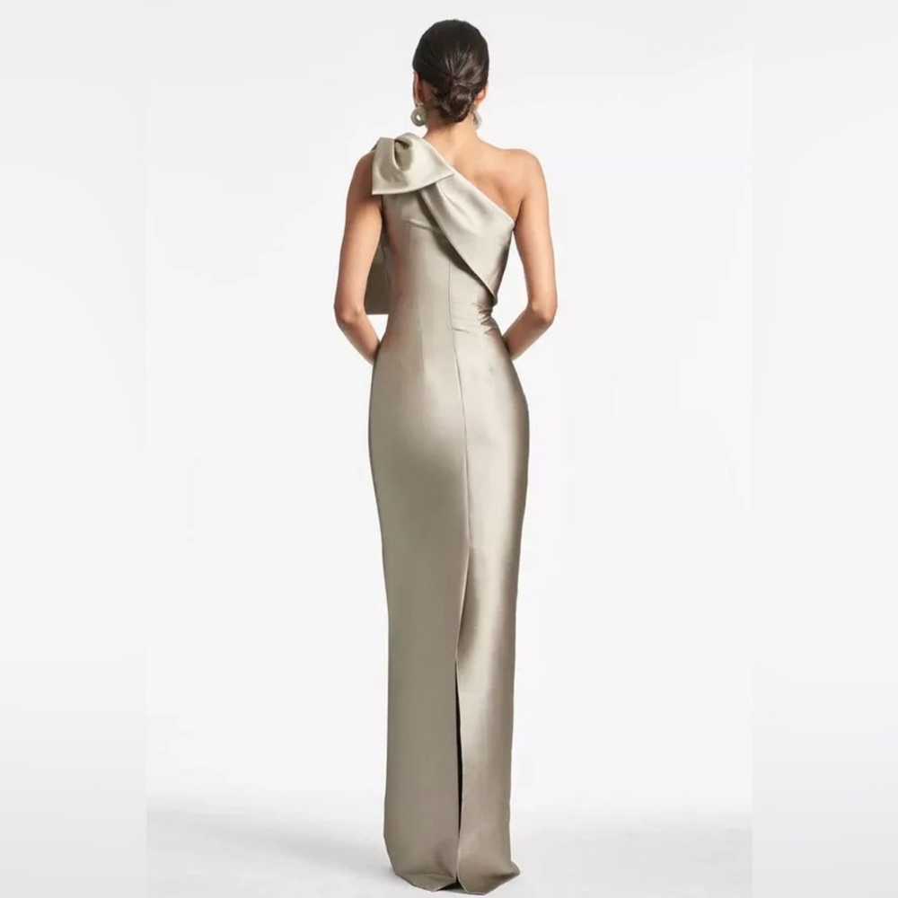 Bonnie Gown - Pewter Asymmetric One-Shoulder Column Dress With Elegant Bow